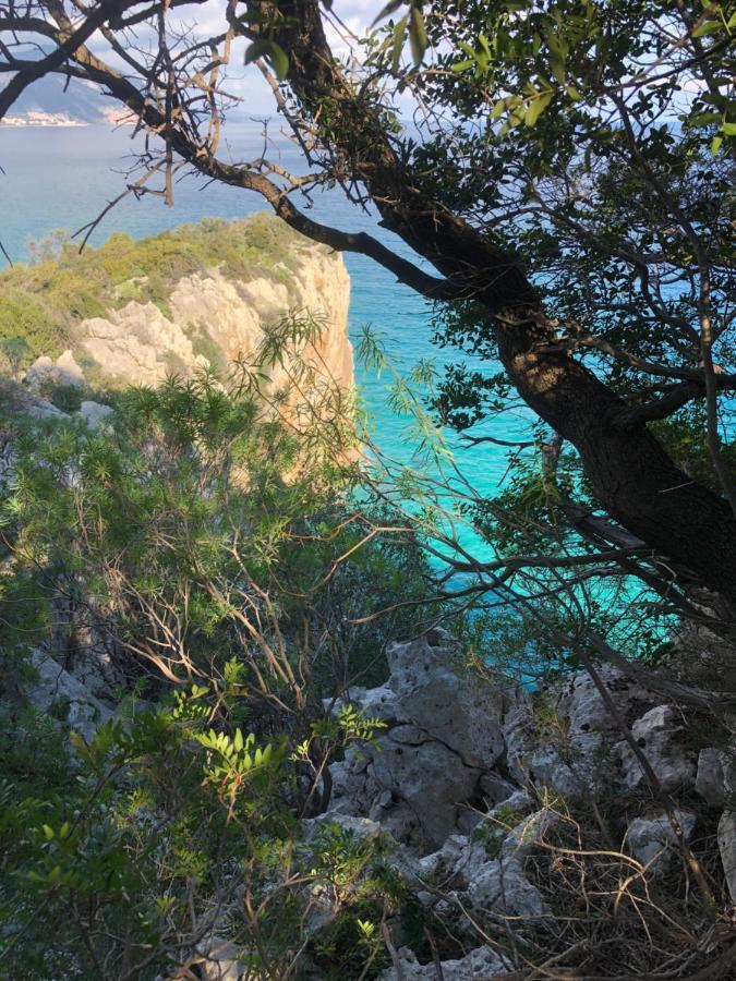Cala Gonone, Casa I Pini Apartment ภายนอก รูปภาพ
