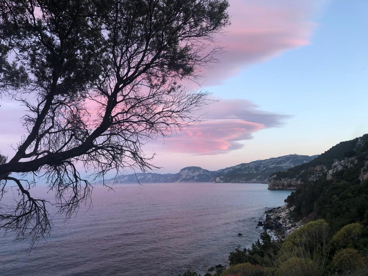 Cala Gonone, Casa I Pini Apartment ภายนอก รูปภาพ